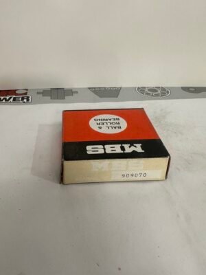 909070